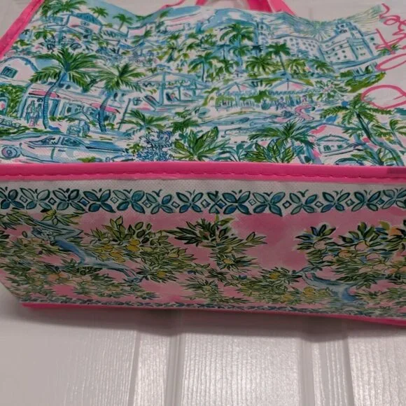 Lilly Pulitzer Reusable Shopping Bag Pink Vinyl Top Handle Tote Lightweight - Picture 3 of 9